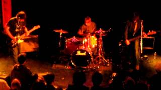 Sebadoh Performing "Drag Down" at the Troubadour, 2-24-11