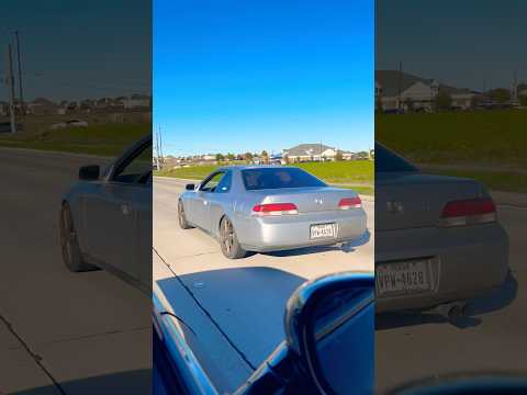 97’ Honda Prelude H22 vs 14’ Dodge Challenger R/T 5.7 #challengersrt #headturner #vtec #hellcat