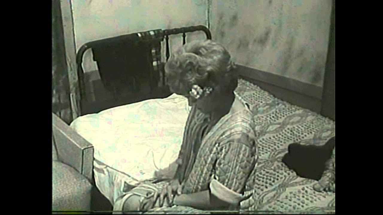 Something Weird 5 Minutes To Love (The Rotten Apple)