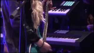 Orianthi - &quot;Filthy Blues&quot; using the Roland Cube-80X