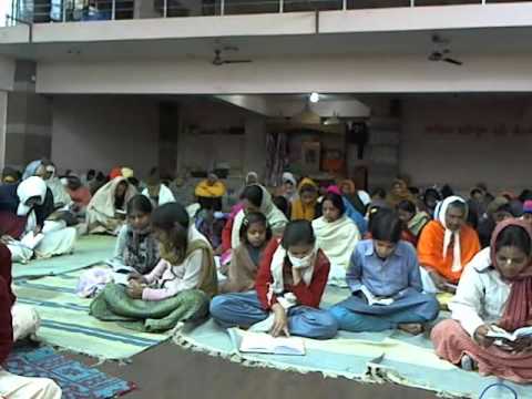 Gita Jayanti-2012-12-24-gita path by devotees(Shri Ramesh baba ji Maharaaj Maan mandir Barasana)