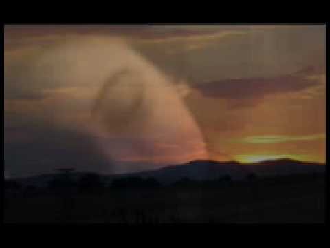 LUIS ABANTO MORALES   "LAS QUIMERAS".wmv