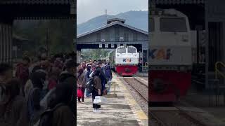 Download lagu Kedatangan Lokal Garut Cibatuan di Stasiun Cibatu #shorts #cibatu #garut #bandung #purwakarta mp3