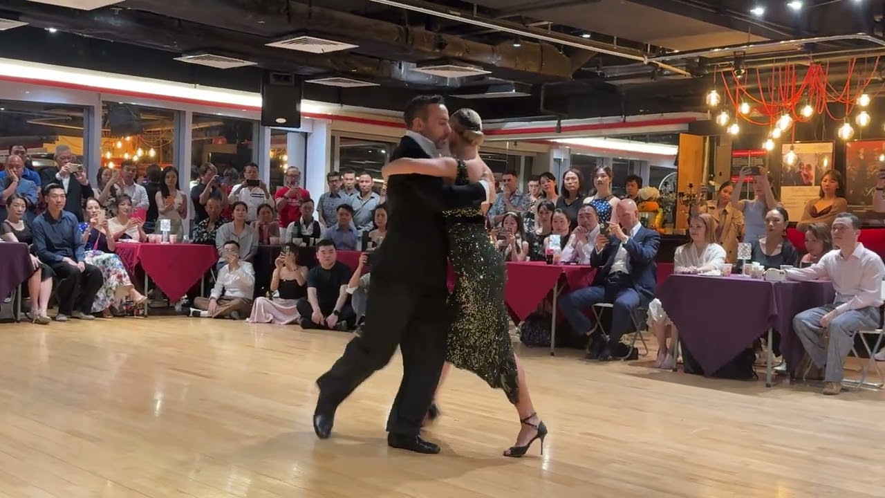 Maximiliano Cristiani y  Evgeniia Samoilova - Grand milonga in Hong Kong - Oct 2025 - 1/4