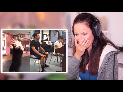 Vocal Coach Reacts -AMAZING Singers caught on camera