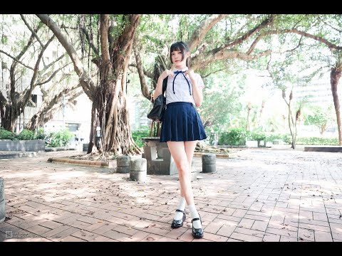 婕融-台北女孩日系學生服穿搭/白襯衫藍百褶裙搭配白襪皮鞋/Taipei girl's Japan style school uniform outfit