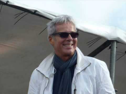 CLAUDIO BAGLIONI e SIMONE CRISTICCHI - avrai - a "meno male che c'è Radio2" del 17 07 2011