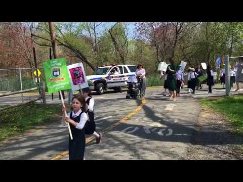 Long Island Girls Schools Hold Lag BaOmer Parade