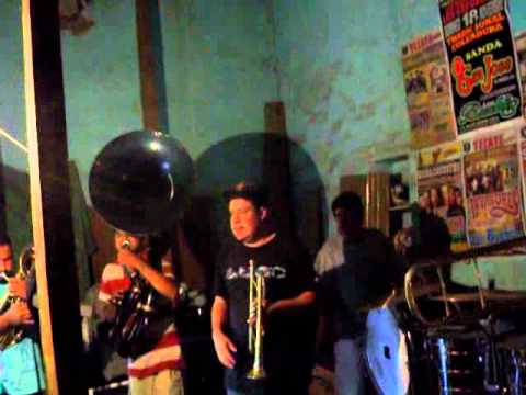 Evitame La Pena-Banda Los Buchis(17-06-2011).flv