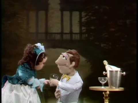 The Muppet Show: Wayne & Wanda - "I Get a Kick Out of You"