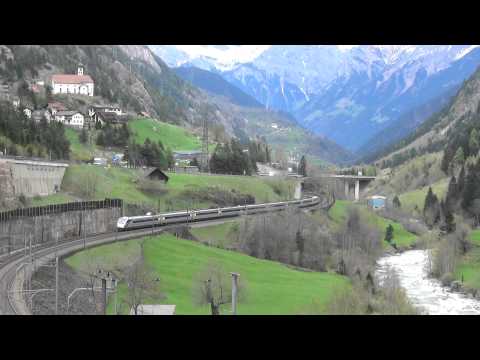 ETR 470 FS. TRANSITA NEL CURVONE DI WASSEN. (CH) 25 - 4 - 2015.