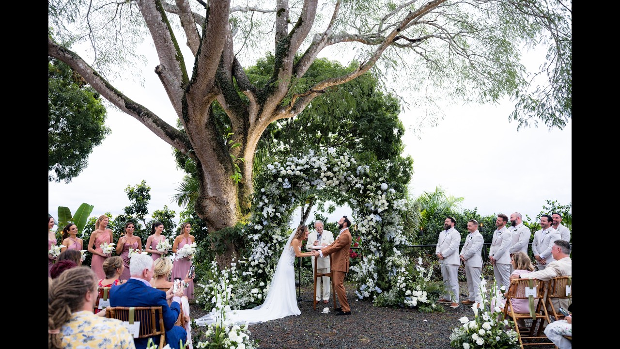 Jewish Wedding at Villa Caletas • Janaina + Adam