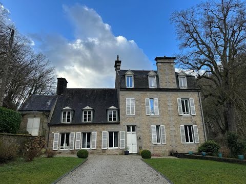 @suzanneinfrance - SIF - 002098 - Manor house with Mill race and river frontage with over 3 acres