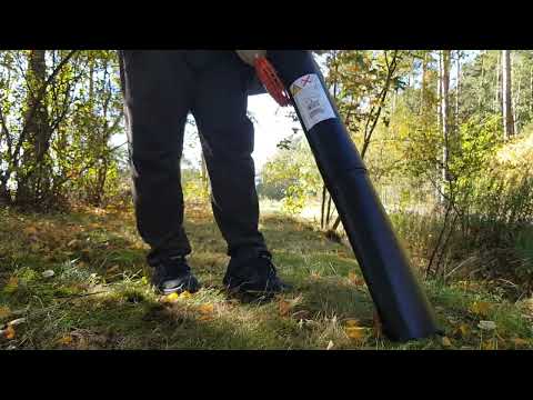 Odkurzacz spalinowy - zbiór liści na kompost