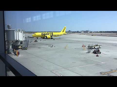 [HD] Spirit Airlines [N929NK] Pulling Into Gate F4 At PHX | Phoenix, AZ