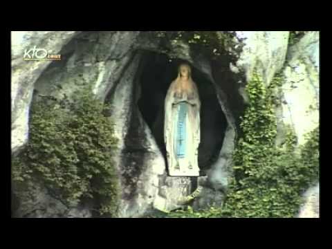 Chapelet à Lourdes