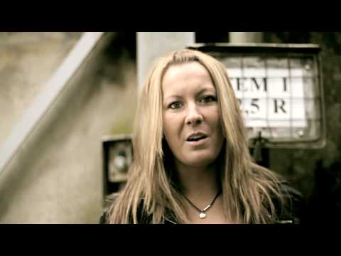 RAZE feat. Cat G - Fühlst Du?