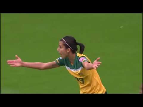 Frauen + Fußball - Darum lieben wir Frauenfußball (kuriose Handspiele)