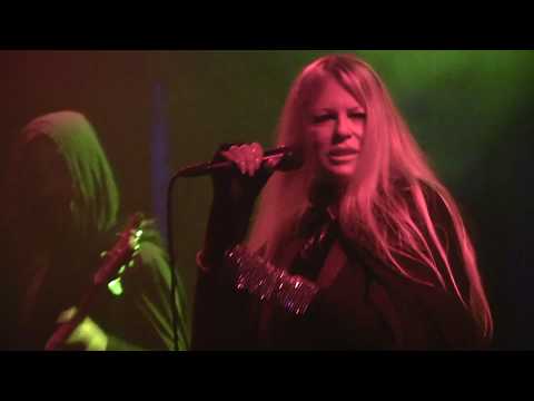 Coven - "Wicked Woman" (Chicago Doomed & Stoned Fest)
