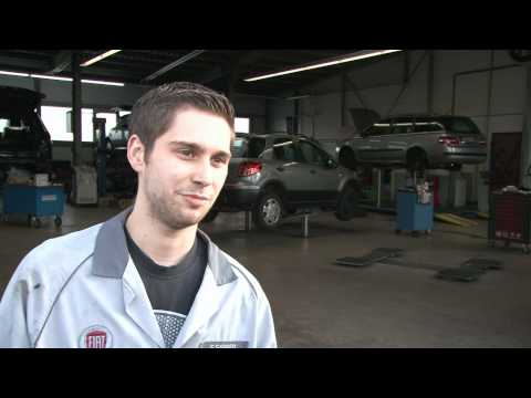 KFZ-Mechatroniker/in