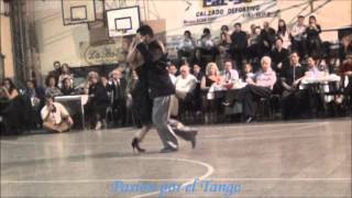 NOELIA BARSI y JAVIER RODRIGUEZ Bailando el Tango EL ADIOS en la MILONGA MALENA en el SUNDERLAND