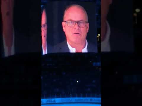 Fbk-Frölunda Wallins tröjhissning 23/9-17