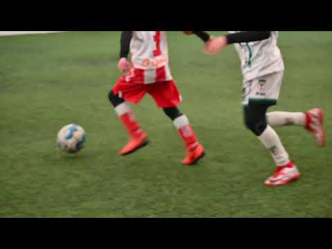 MINI-MAXI KUP: VULETOVE BOMBE, ŽELJA I BORBENOST NIKINIH DEČAKA I ZVEZDINA POBEDA 4