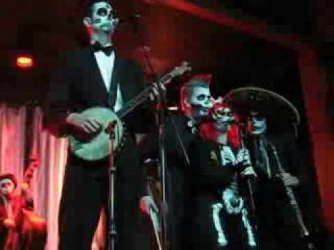 White Ghost Shivers - The Ghost Song [Halloween Ball 2012]