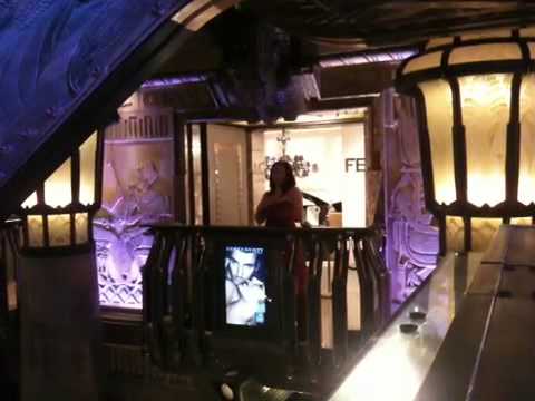 Opera singer in Harrods London 01