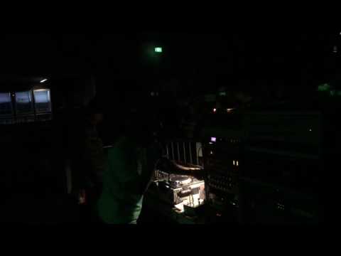 Maasai Warrior play Amelia Harmony - Truth & Lies@Dublife Turnhout (21-4-2017)