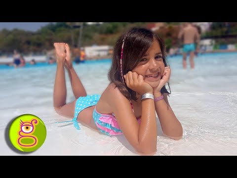 Un día en el AQUAPARK con TOBOGANES, PISCINAS y SIRENAS