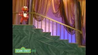 Sesame Street - Happy Tappin&#39; With Elmo
