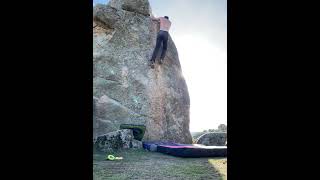 Video thumbnail of El Árbol del Ahorcado, 7B+ (dyno). La Pedriza