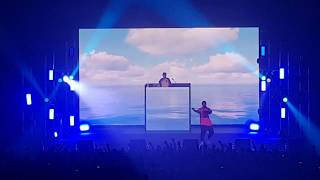 DIPINTO DI BLU - FABRI FIBRA LIVE 28/10/2017 (GRAN TEATRO GEOX)