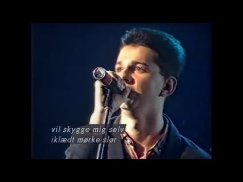 Videoclip de Satellite (Live in Hammersmith) — Depeche Mode