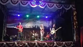 MOVING ON   Jar Of Hearts (Christina Perri Cover)