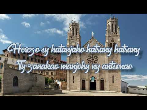 ISAORAKO LALANDAVA (Tononkira) - HIRA KATOLIKA