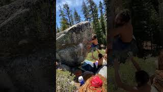 Video thumbnail of Globetrotter, V9 (sit). Lake Tahoe