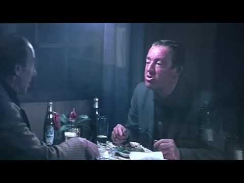 Buster Larsen du taler med mad i munden