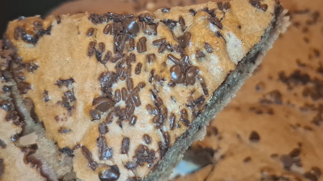 THE BEST CHOCOLATE BANANA CAKE ON THE INTERNET | GATEAU BANANE AU CHOCOLAT 😋