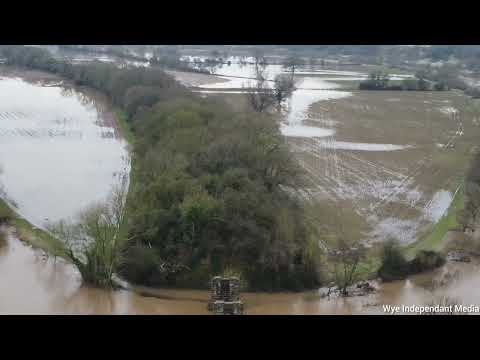 Flooding around Backney bridge dissued railway bridge and halt!
