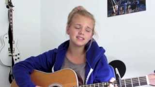 Julie Bjerre synger Vi To fra Medina - uofficiel musikvideo