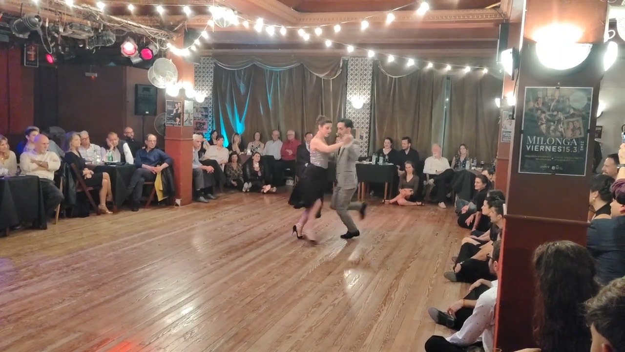 "Milongueando en el 40" - Stefanía Colina y Juan Martín Carrara