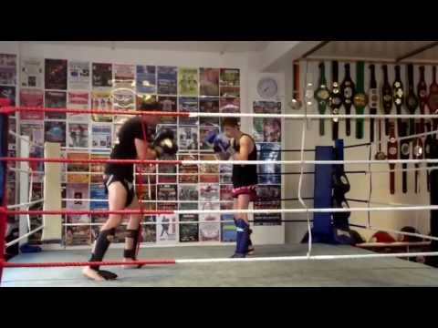Jason woodham reece Thomson sparring. Who win? you  decide.