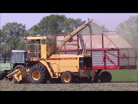 New Holland S 1900 mit Fendt Farmer 30. beim Gras ernten!