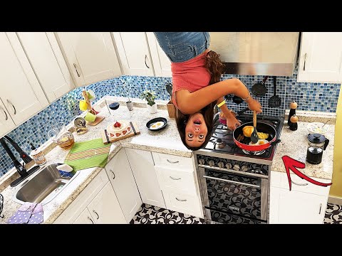 L' ULTIMO CHE ESCE DALLA CASA SOTTOSOPRA VINCE! *24 ore nella casa al contrario misteriosa gigante*