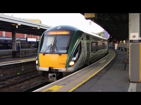 IE 22000 Class DMU 22036 - Belfast Central - 15/11/16
