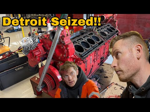 Massive Detroit 16 Cylinder Strip down, the engine from MARS! Feat. Mr Hewes & Scott