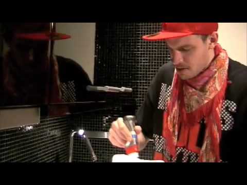 Streetfashion.se - Tricks With Kicks med Tom Surma!