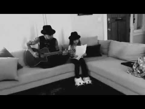 Dave Navarro and his goddaughter Lola performing Jane's Addiction song "Ocean Size"
